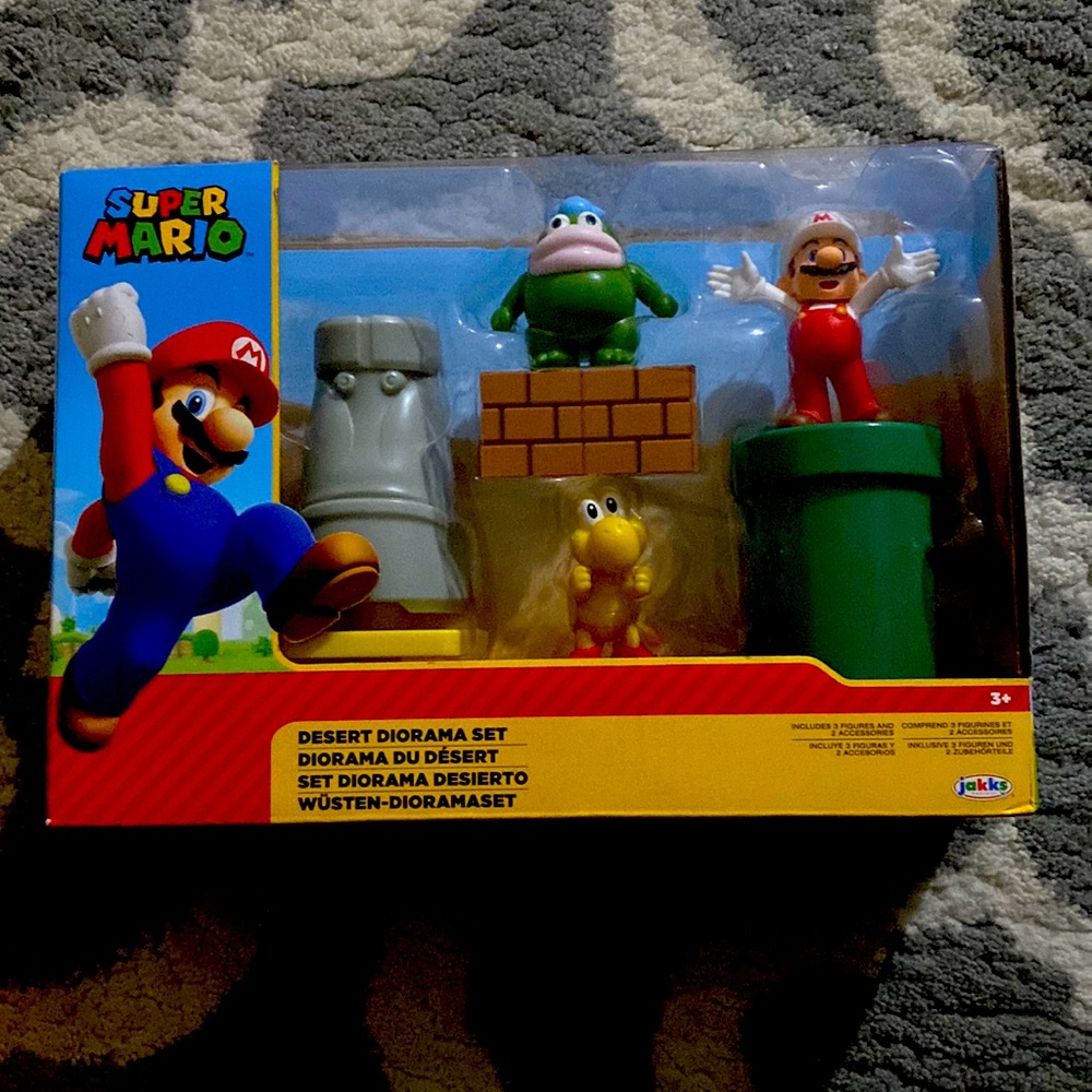 Super Mario Desert Diorama Set